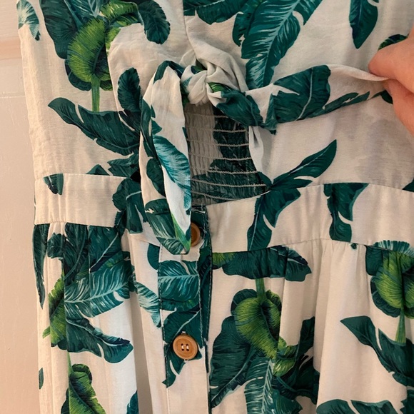 Hawaiian Dress - Picture 3 of 5